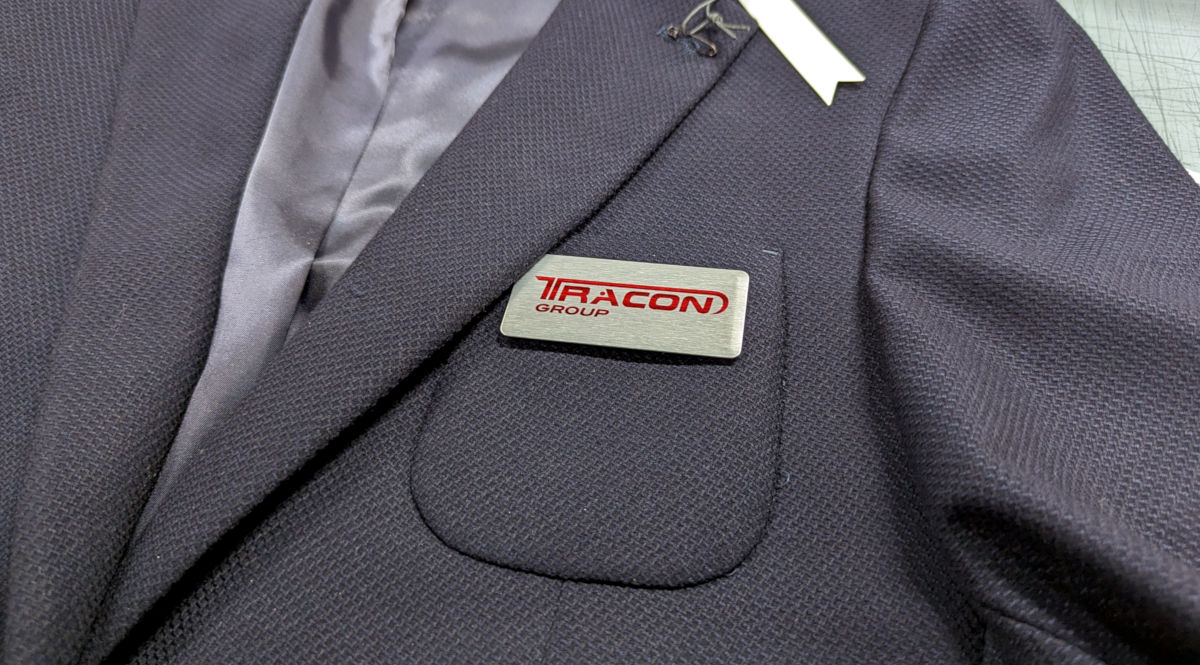 Namnbricka till Tracon Group - Reklamhuset RINK