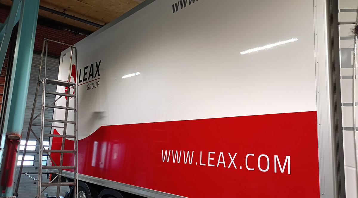 Ny lastbilsdekor till Vretlunda Åkeri - Reklamhuset RINK