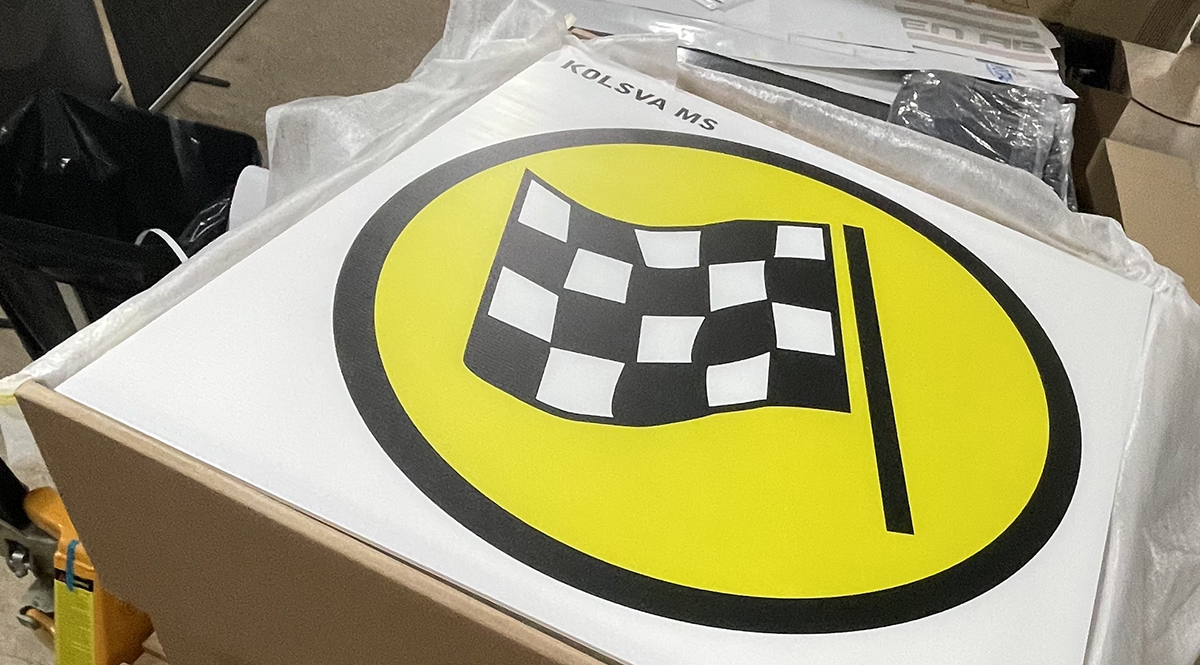 Kanalplast skylt åt Kolsva MS