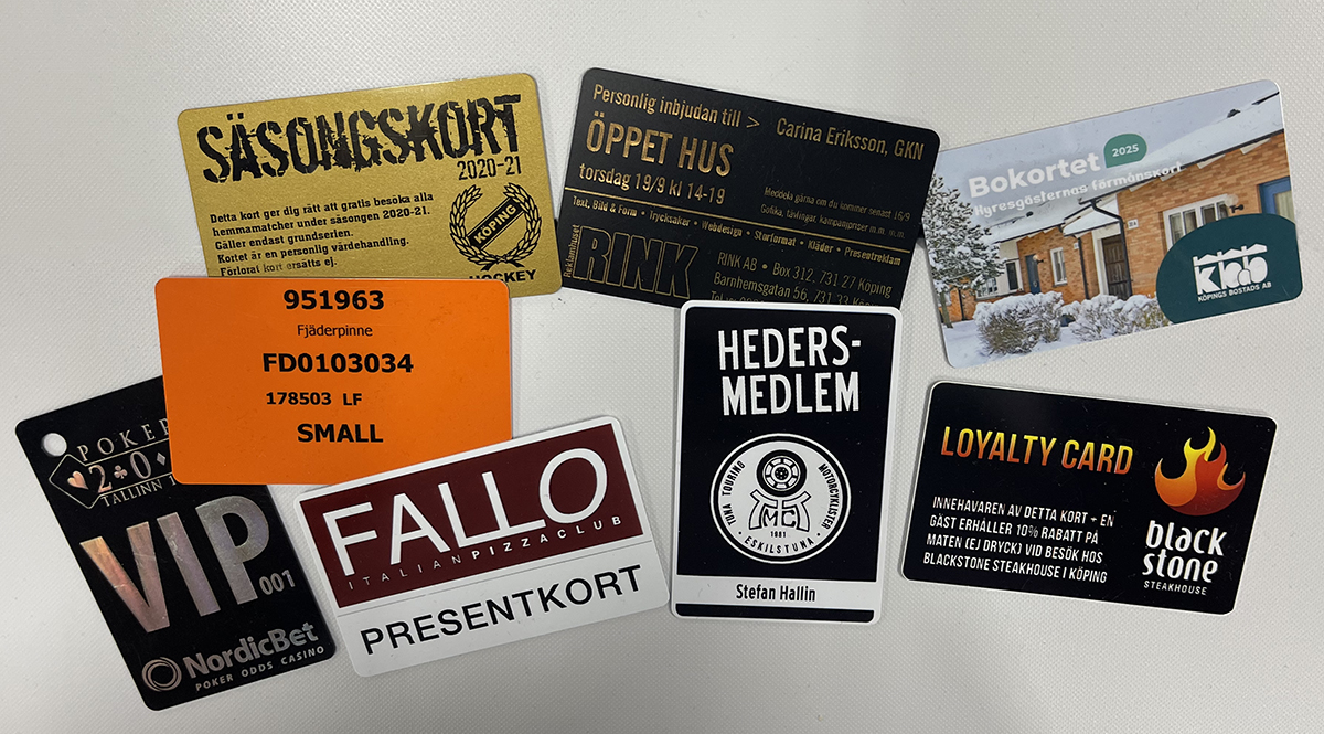 Plastkort i diverse färger