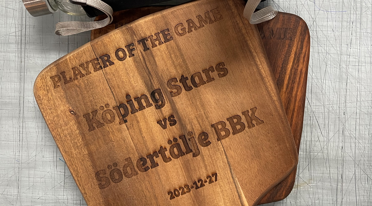 Tapasbricka eller skärbräda med lasergravyr